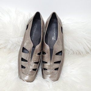 Roberto Capucci Square Toe Cut Out Dress Shoes Metallic Brooze Low Heel 7